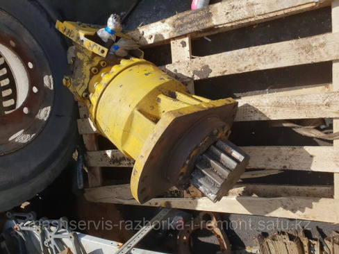 Редуктор поворота для Komatsu PC 300-7