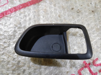 Накладка внутренней ручки двери Mazda Bt-50 2008 задн. лев. (б/у)