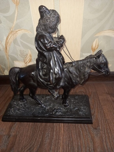 Скульптура Каслинское литье Киргиз на лошади Касли б/р