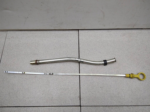 Трубка масляного щупа Renault Sandero 2014- (УТ000197243) Оригинальный номер 111505332R